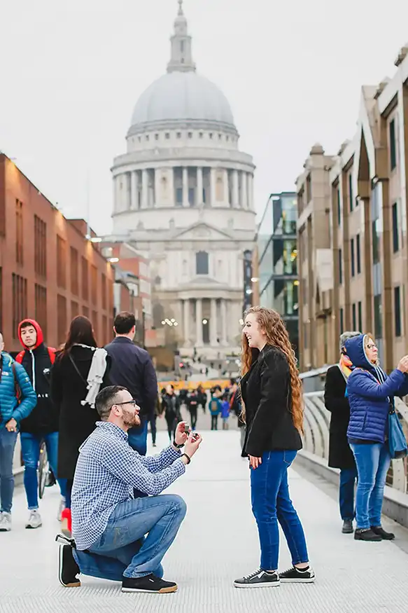 Proposal photography at St Pauls