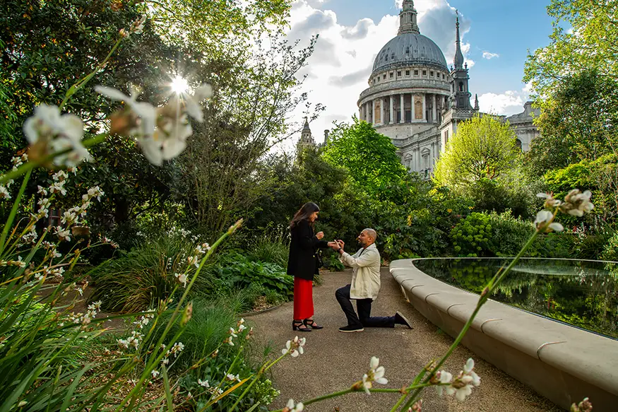 Proposal photography at St Pauls